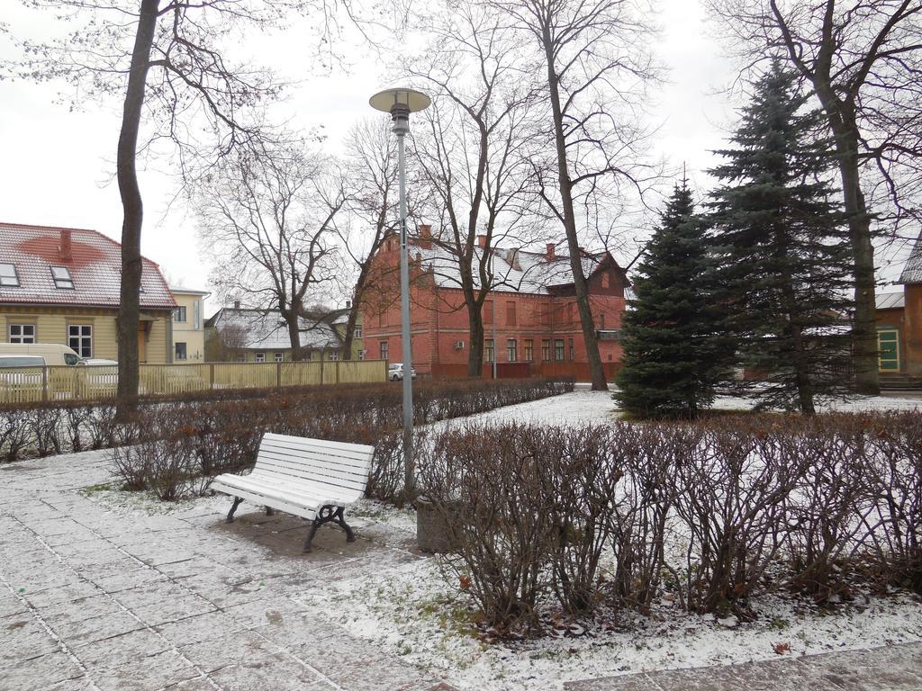 Posti Old Town Apartment Viljandi  Buitenkant foto